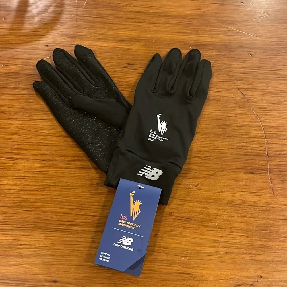 New Balance New York City Marathon NYC 24 Lightweight Running Gloves Womens L/XL
